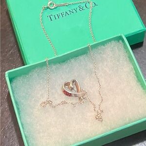 ❤️❤️❤️sold sold ❤️❤️❤️TIFFANY & CO “Love” collection necklace